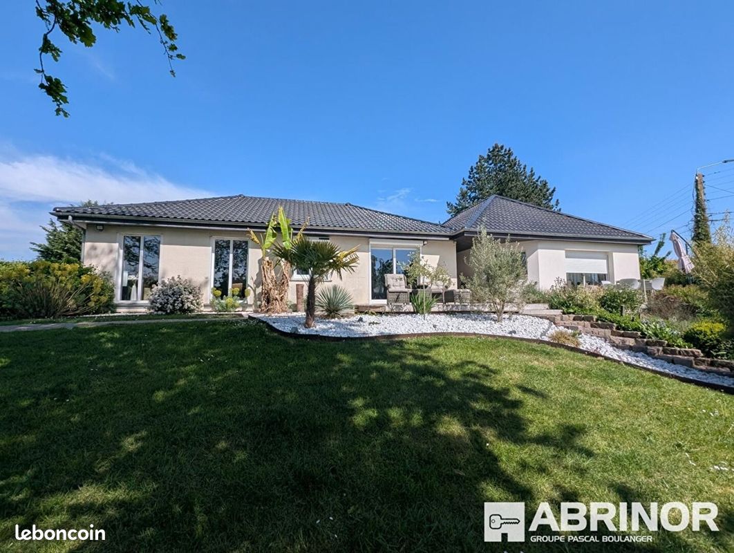 Maison 6 pièces 226 m² · à Orchies · 226 m² · 445 000 €