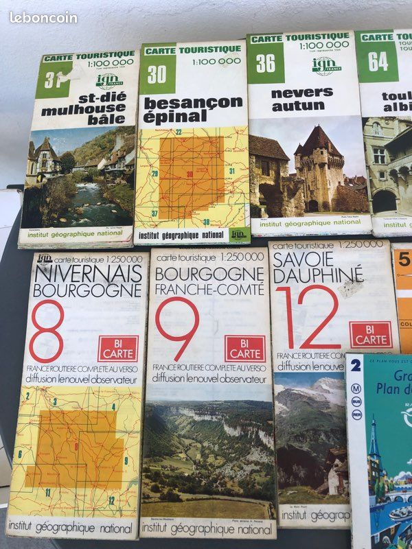 Lot de 70 cartes routières (image 1)