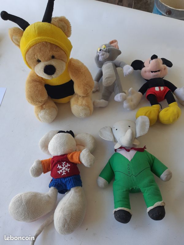 Lot de peluches (image 1)