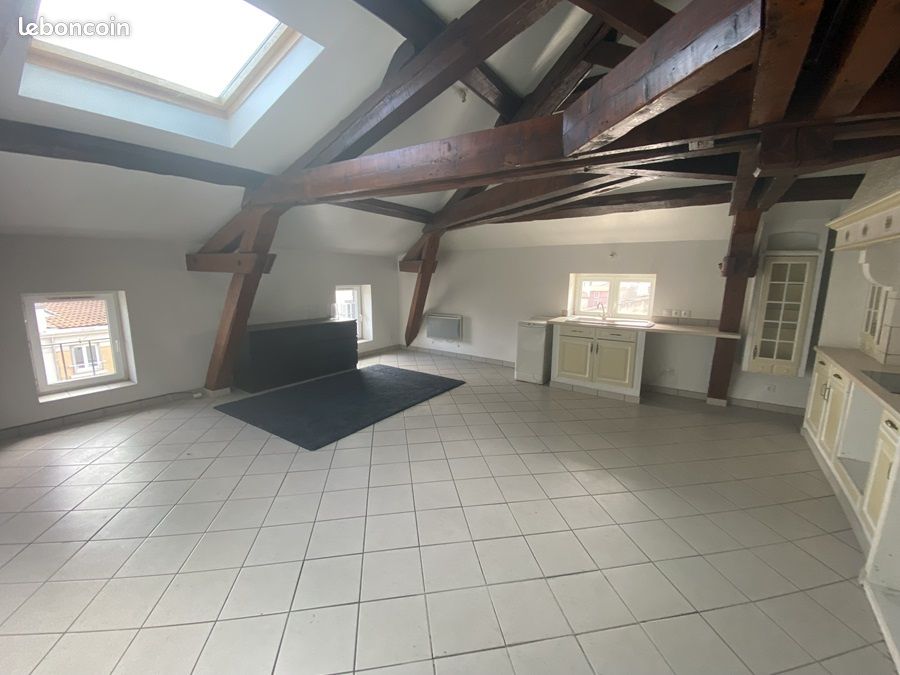 Appartement 4 pièces 65 m² · à Clermont-Ferrand · 65 m² · 820 €