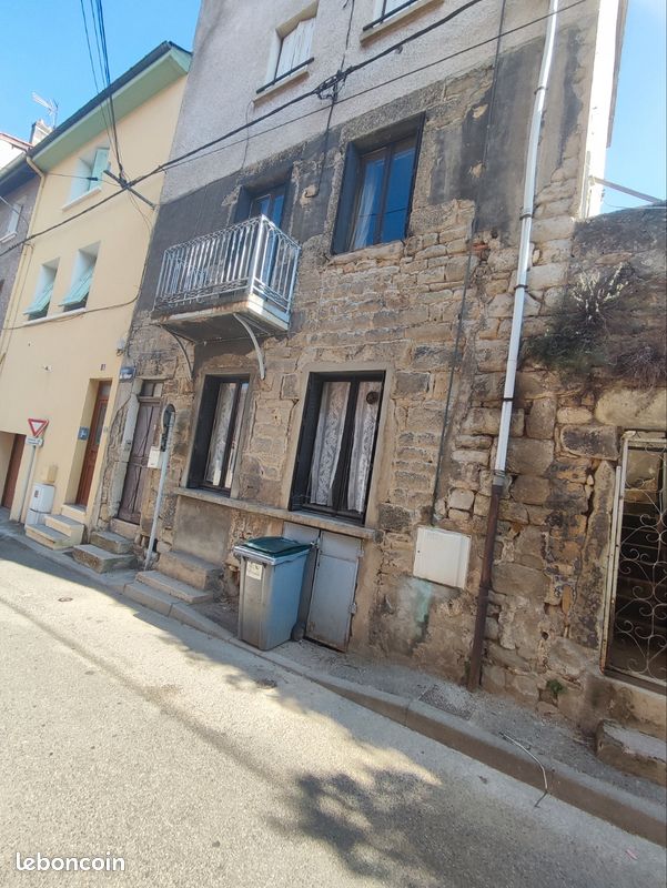Appartement 4 pièces 100 m² · à Rive-de-Gier · 100 m² · 85 000 €
