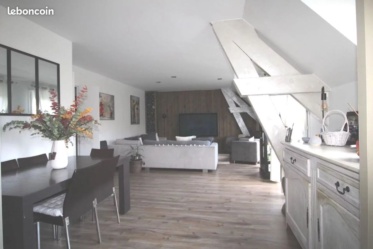Appartement 3 pièces 82 m² · à Lieusaint · 82 m² · 1 200 €/mois