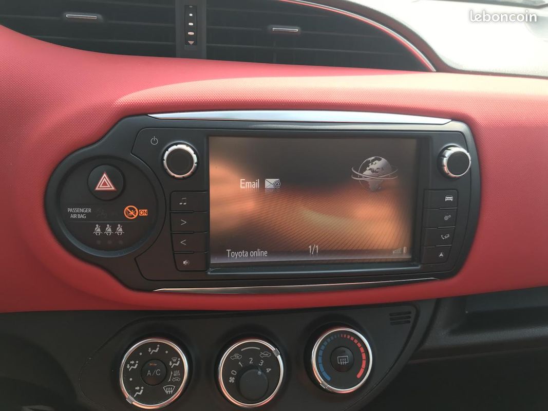 TOYOTA YARIS 1.3 - 100 VVT-i III 2011 Style PHASE 2 (image 22)