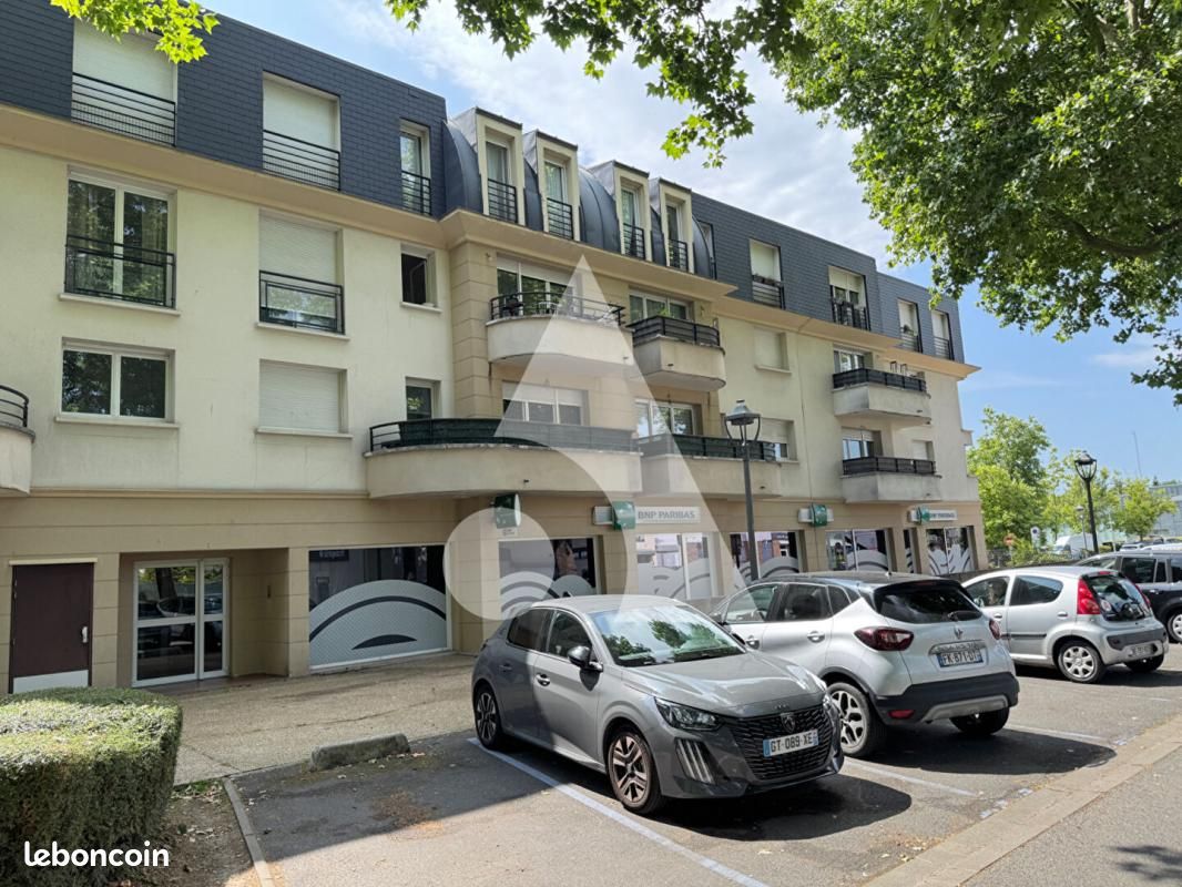 Appartement 2 pièces 43 m² · à Lisses · 43 m² · 155 000 €