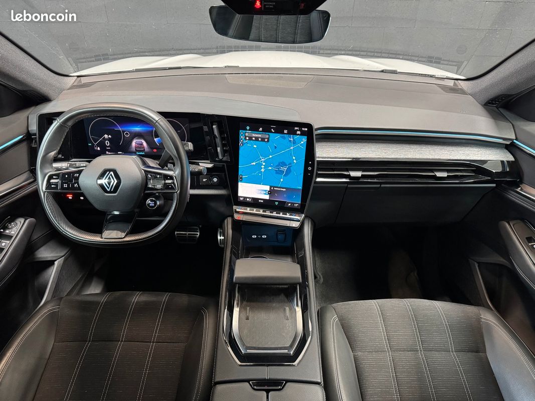 RENAULT Austral 1.3 TCe Mild Hybrid 160ch Techno 1ère main (image 22)