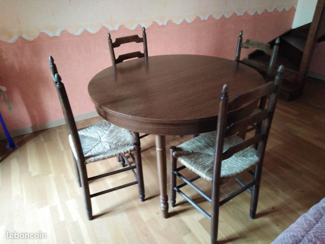 Table et chaises (image 2)