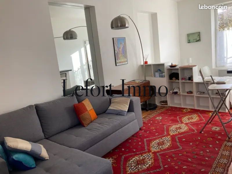 Studio 1 pièce 24 m² (image 1)