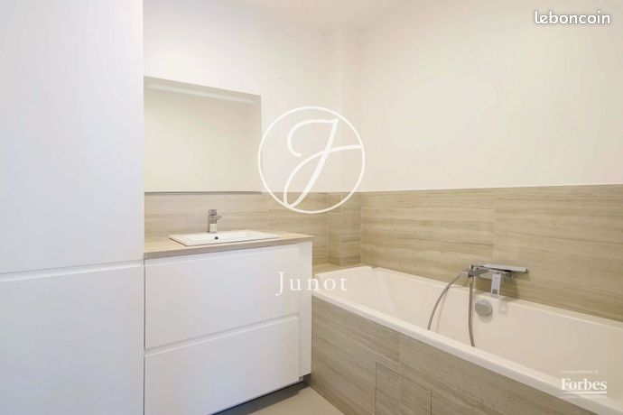 Appartement 2 pièces 48 m² — 11
