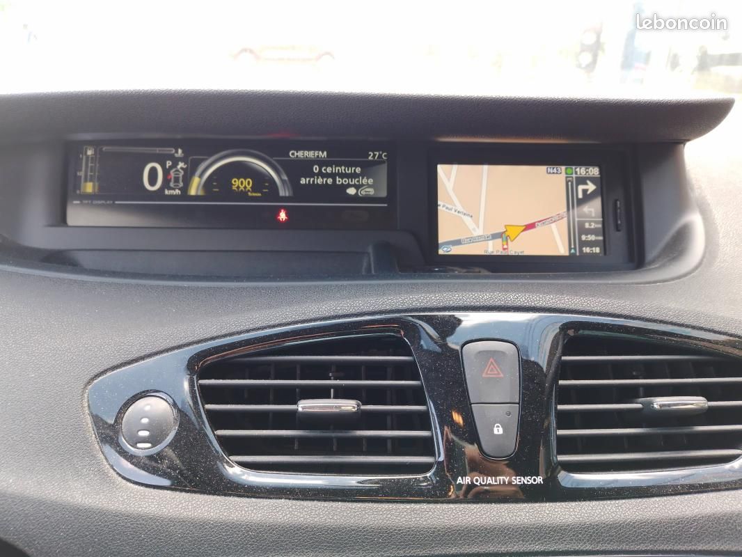 Renault Mégane Scénic 1.5 Dci 110 CH Bose EDC (image 9)