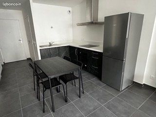 Appartement 2 pièces 49 m² · à Saint-Étienne · 49 m² · 650 €/mois
