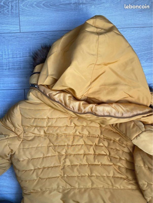 Doudoune courte jaune fourrure capuche Zara Taille M (image 16)