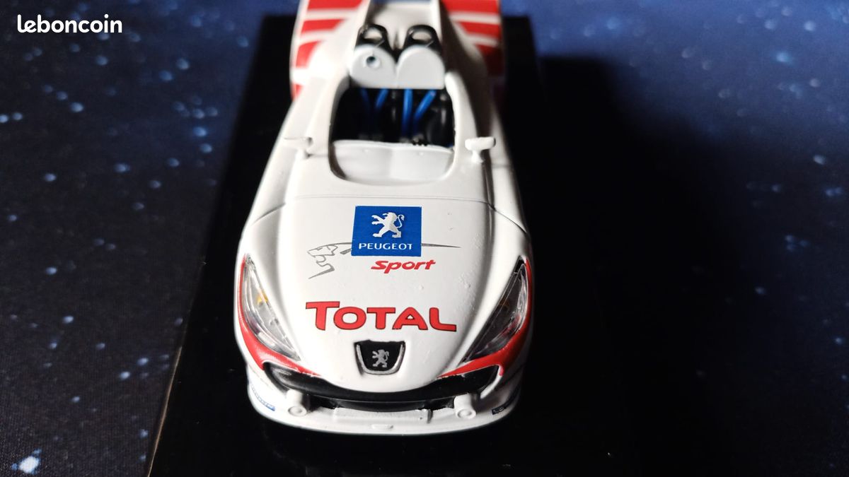Solido 1/43 - Peugeot 207 Spider Lunardi N°30