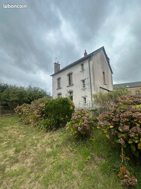 Maison 7 pièces 135 m² · à Ménéac · 135 m² · 125 000 €