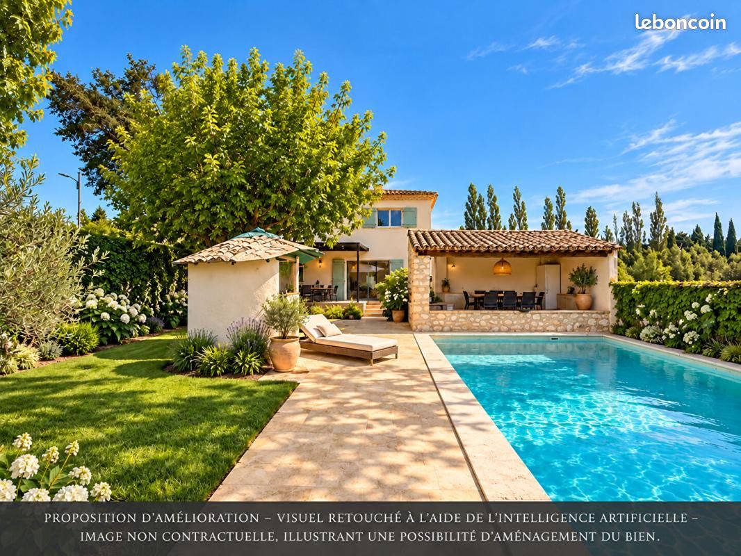 Maison 9 pièces 210 m² · à Mollégès · 210 m² · 560 000 €