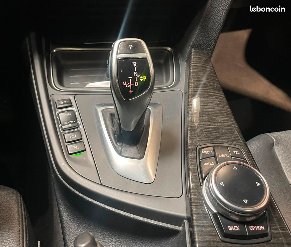 BMW Série 3 320d GT LUXURY ENTRETIEN CONSTRUCTEUR FULL OPTIONS 184ch BVA8 (image 16)