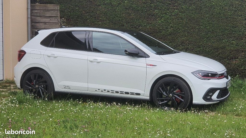 Volkswagen polo 2.0 tsi 207 dsg7 gti edition 25 (image 1)