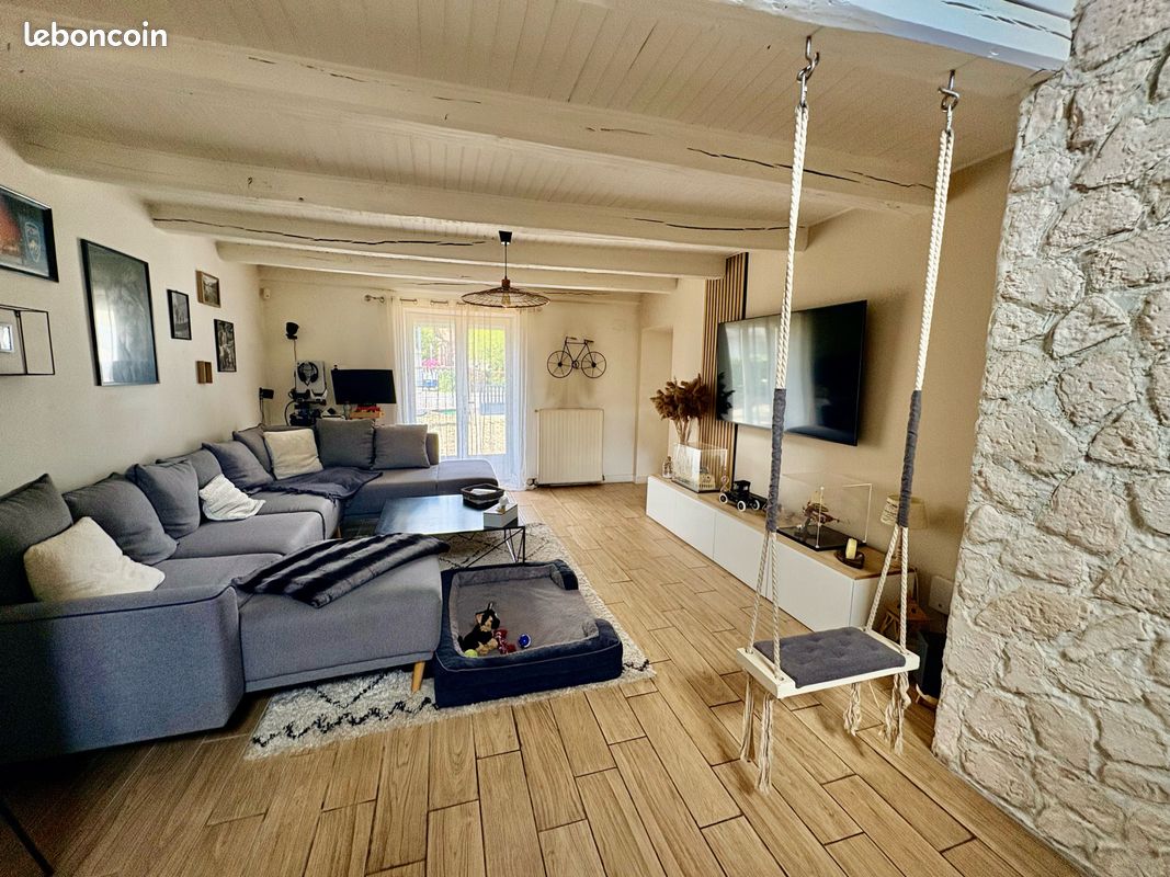 Maison 7 pièces 170 m² · à Ronchamp · 170 m² · 180 000 €