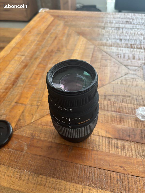 Objectif Sigma 70-300mm f/4-5.6 DG Macro – Monture Canon E (image 1)