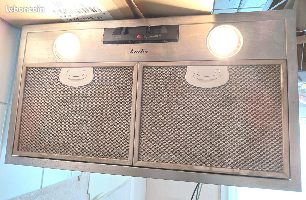 Hotte encastrable SAUTER inox – Fonctionne parfaitement (image 1)