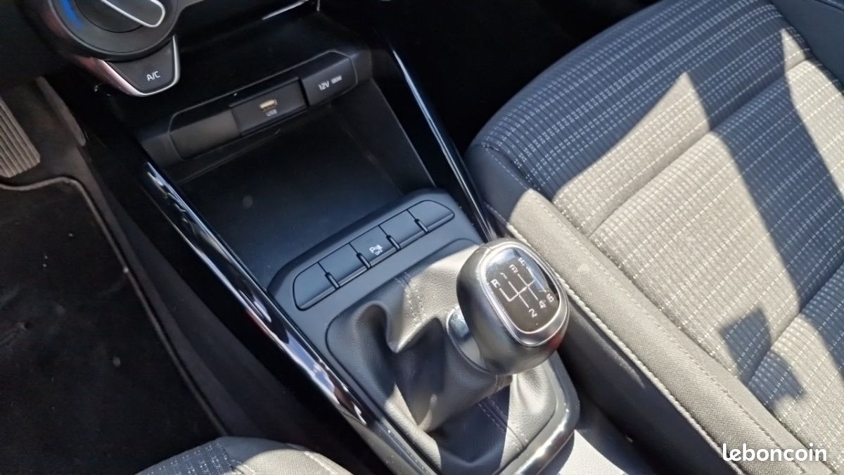 Kia Stonic 1.0 T-GDI 100 CH Active Business (image 38)