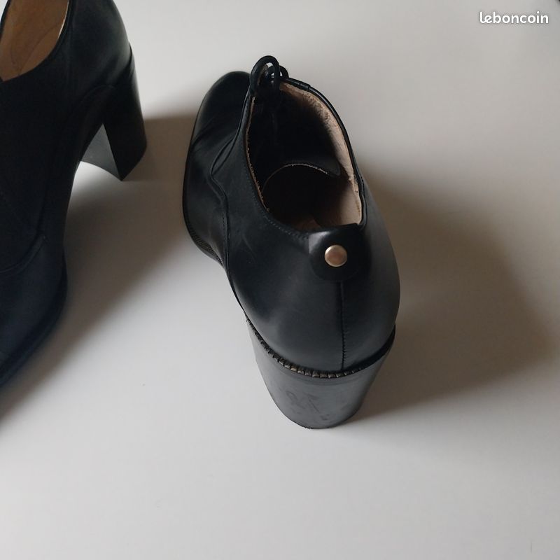 Sandales à Talon SAN MARINA - Cuir Noir - Taille 40 - Talon 6 Cm - Occasion Bon état