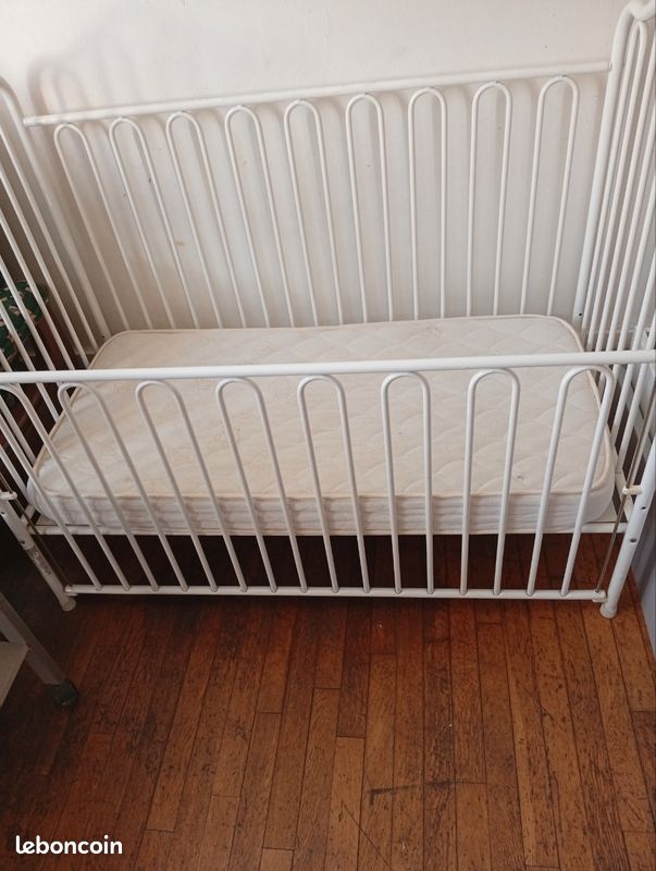 Lit bébé (image 2)