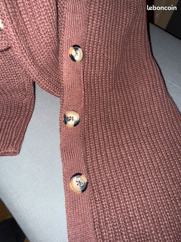 Sweat-shirt Guess Taille XL - Couleur Lilas Mauve, Très Bon état