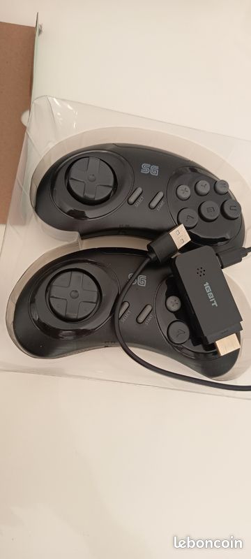 Game console (image 2)