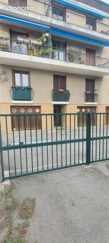Appartement 4 pièces 74 m² · à Avignon · 74 m² · 117 000 €
