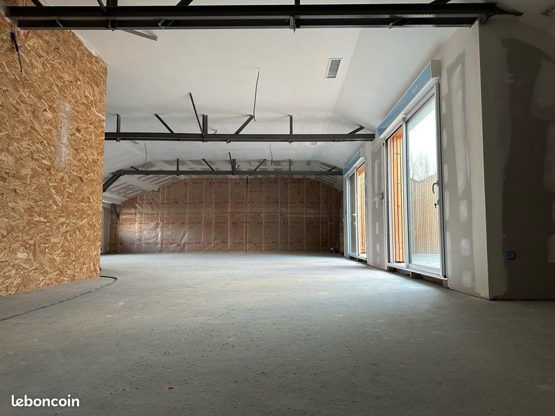 Local commercial 1 pièce 800 m² · à Arveyres · 800 m² · 525 000 €