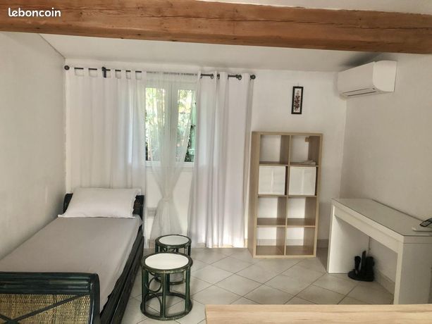 Studio 1 pièce 33 m²