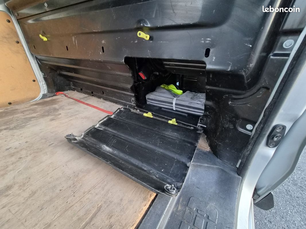 Citroen JUMPY FG XS 2.0 BLUEHDI 150CH BUSINESS S&S (image 9)