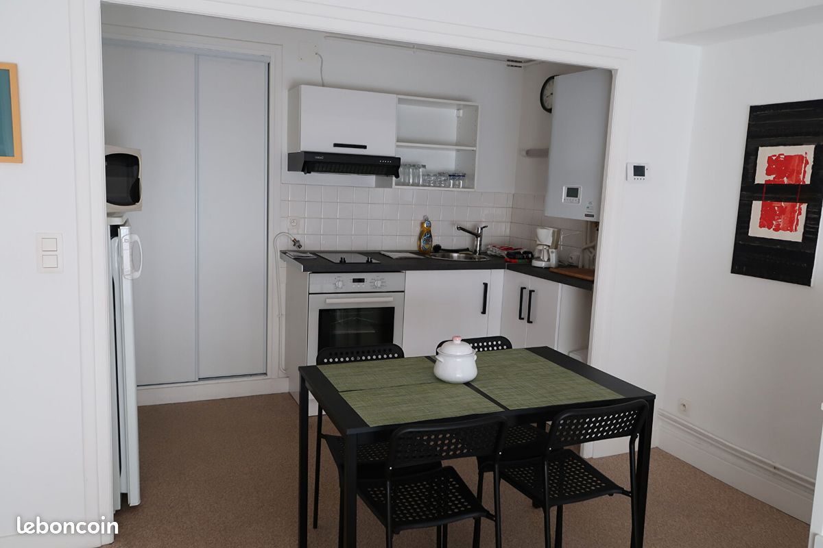Appartement 1 pièce 35 m² · à Thiers · 35 m² · 380 €/mois