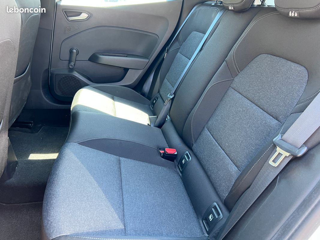 Renault Clio 5 Business TCe 90 Blanche (image 4)