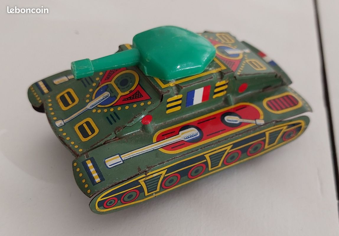 Tank Char Militaire tôle neuf boîte jouet vintage chinois
