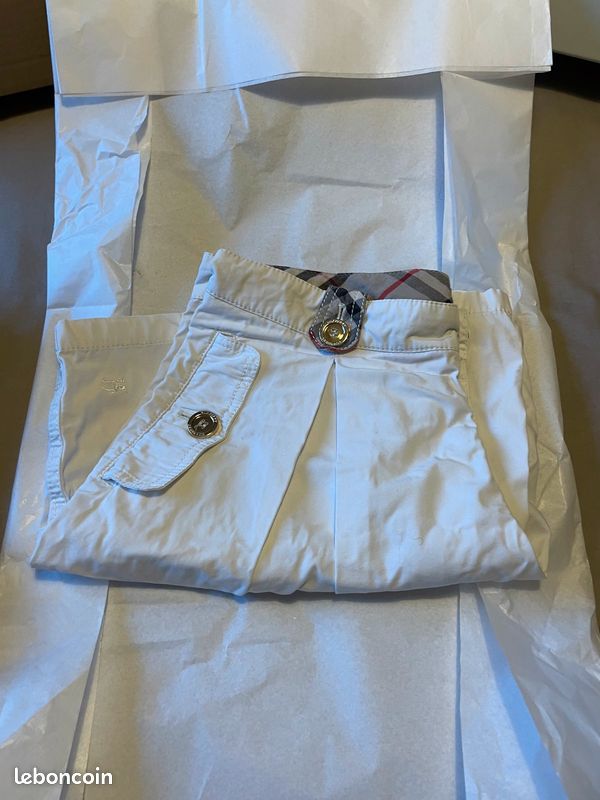 Bermuda blanc Burberry taille 14 ans (image 7)