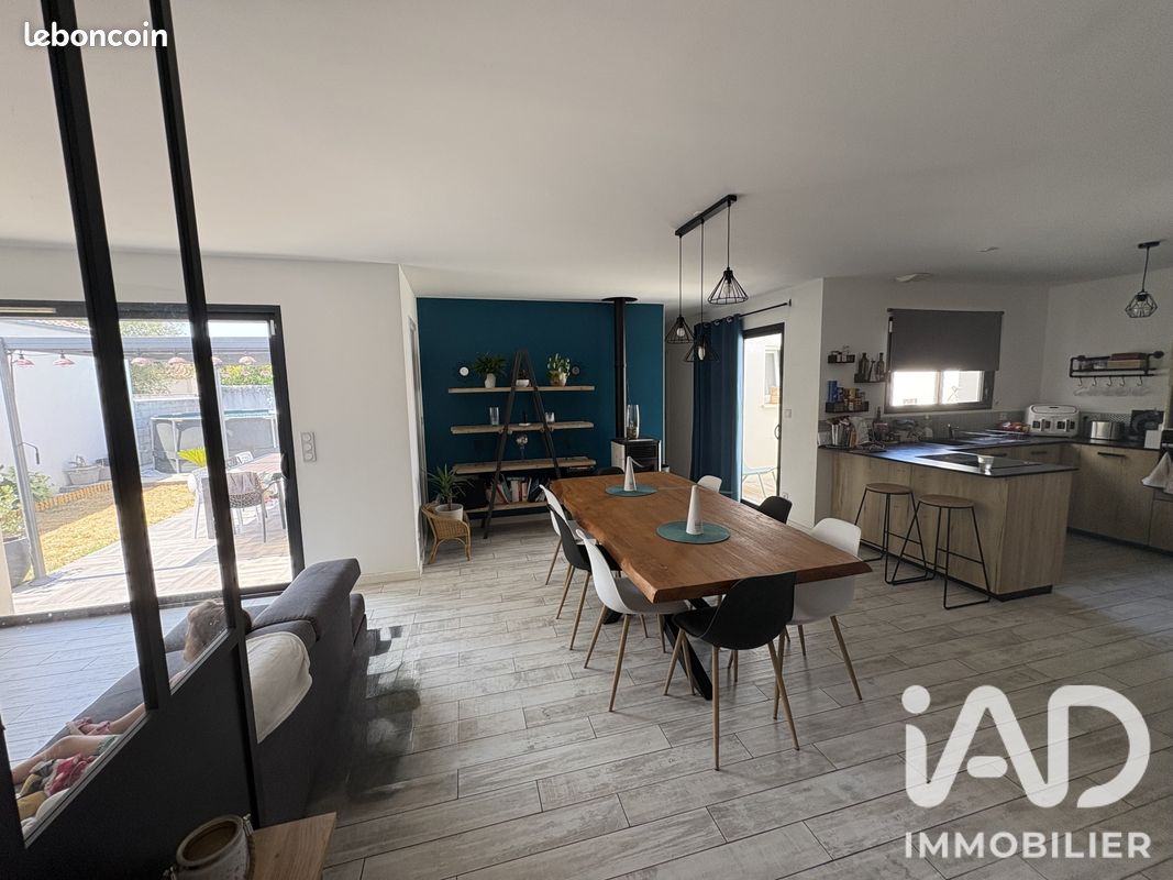 Maison 5 pièces 93 m² · à Aigrefeuille-d'Aunis · 93 m² · 300 000 €