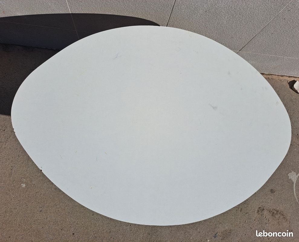 Table basse ovale (image 2)