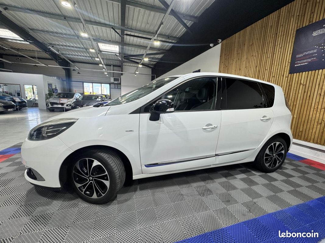 RENAULT SCENIC 1.6 dCi 130 Bose PHASE 3 (image 8)