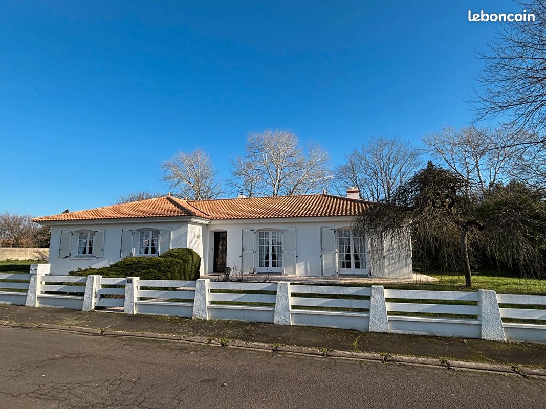 Maison 7 pièces 164 m² · à Soullans · 164 m² · 326 000 €