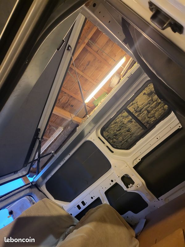 Toit relevable Renault Trafic 3 + Aménagement (image 5)