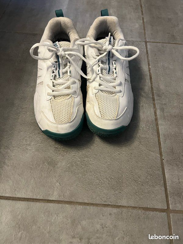 Chaussures badminton (image 1)