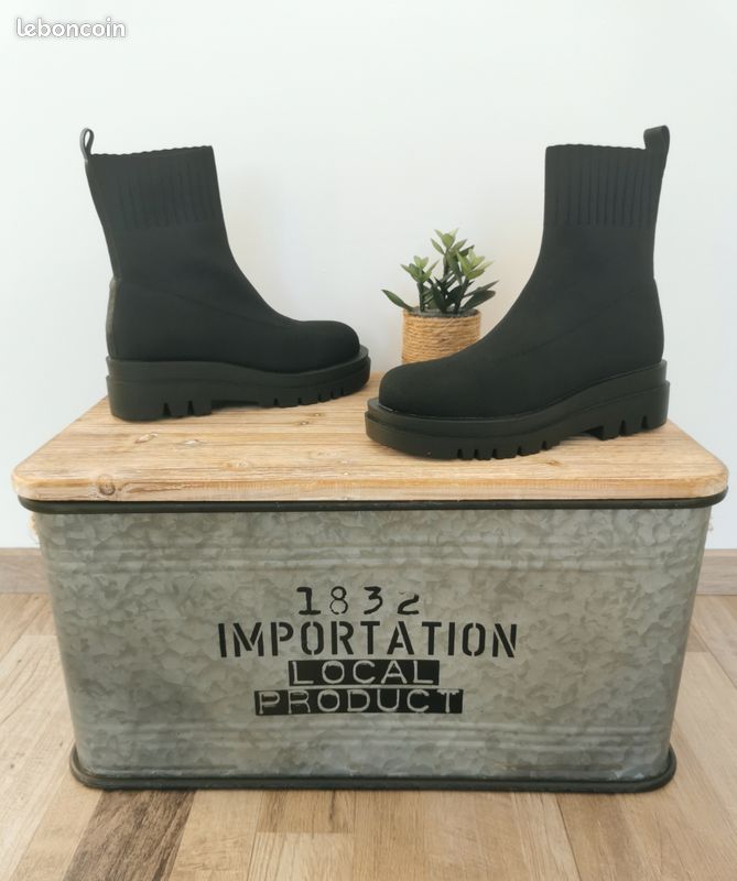 Bottines noires effet chaussettes Cuccoo Shein Pointure 38