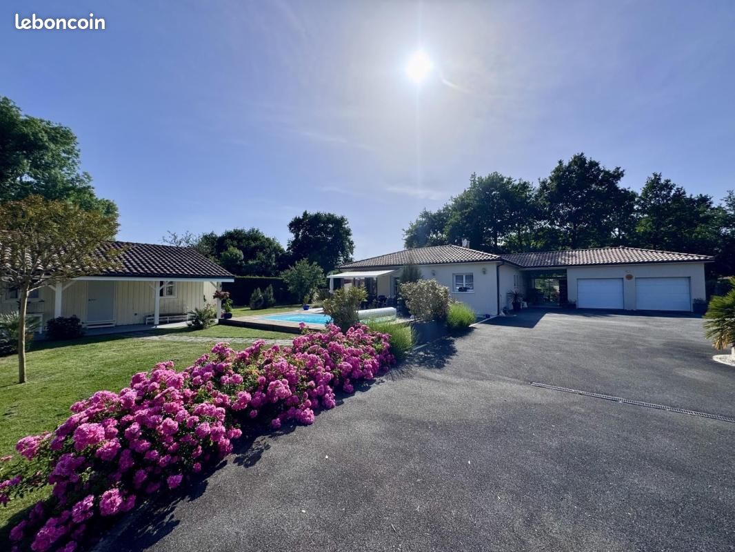 Maison 4 pièces 110 m² · à Hourtin · 110 m² · 442 200 €