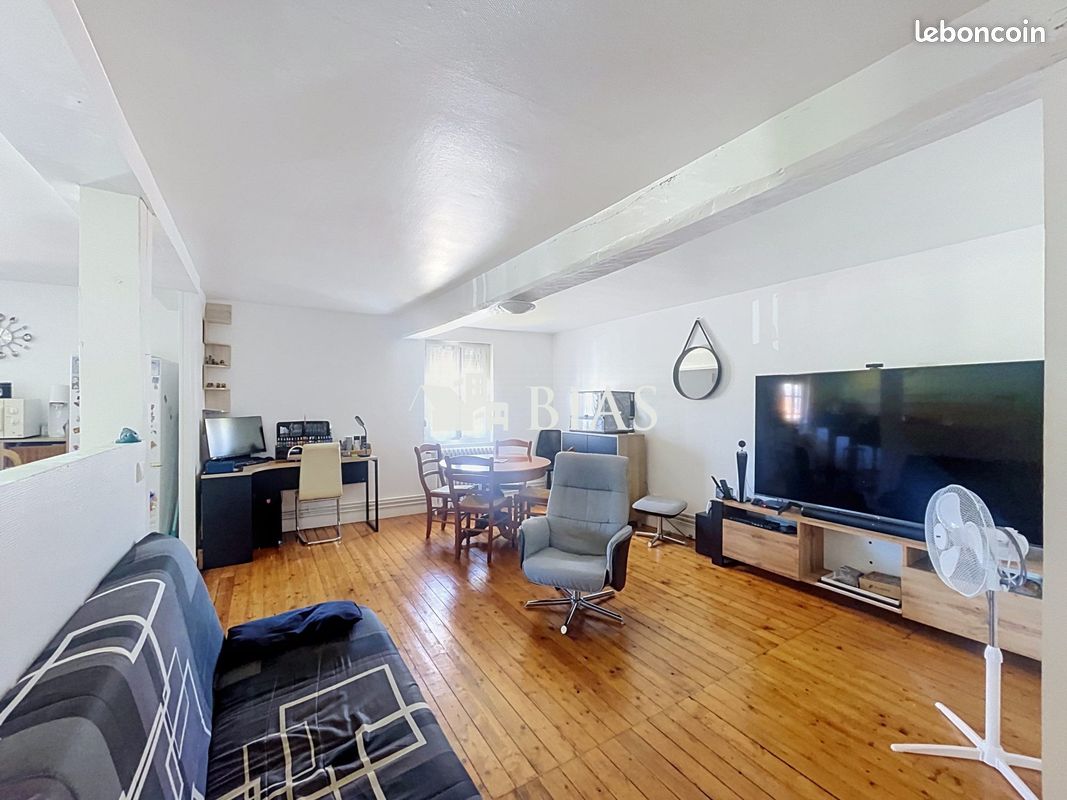 Appartement 3 pièces 83 m² · à Le Neubourg · 83 m² · 895 €
