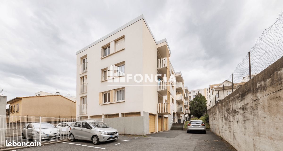 Parking 1 pièce 28 m² · à Clermont-Ferrand · 28 m² · 62 000 €