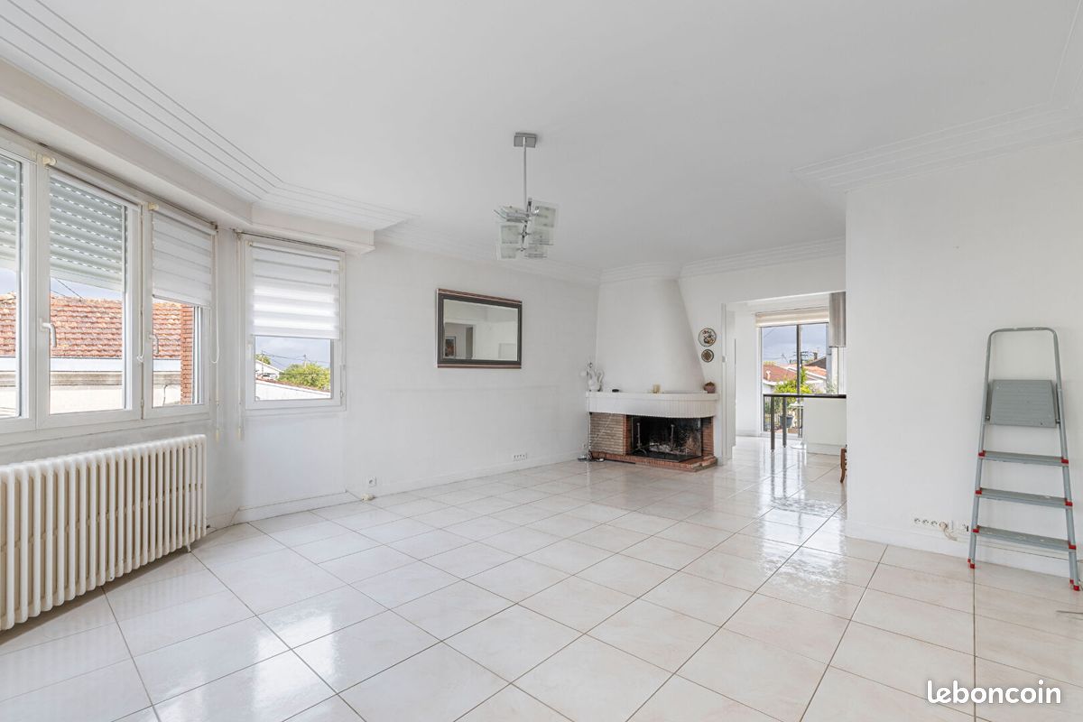 Maison 4 pièces 150 m² · à Mérignac · 150 m² · 1 525 €