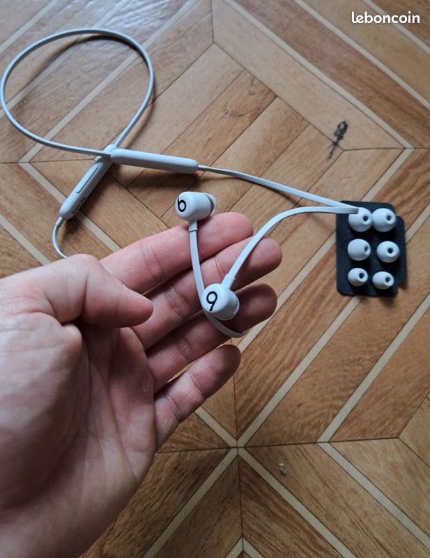 Beats Flex Écouteurs sans Fil (image 2)