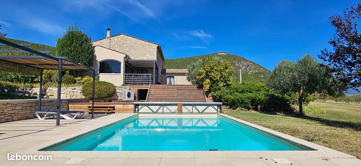 Maison 5 pièces 146 m² · à Banon · 146 m² · 782 000 €