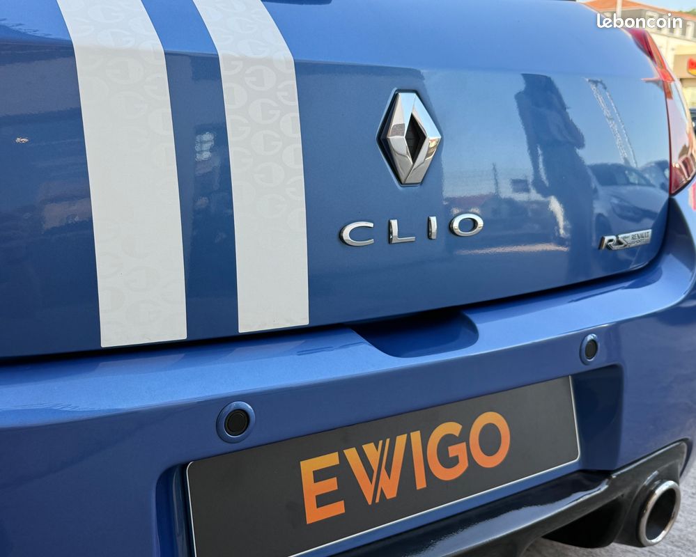 RENAULT CLIO III (2) 2.0 16V 203 RS GORDINI + 1ERE MAIN FR + FUTUR COLLECTOr (image 20)